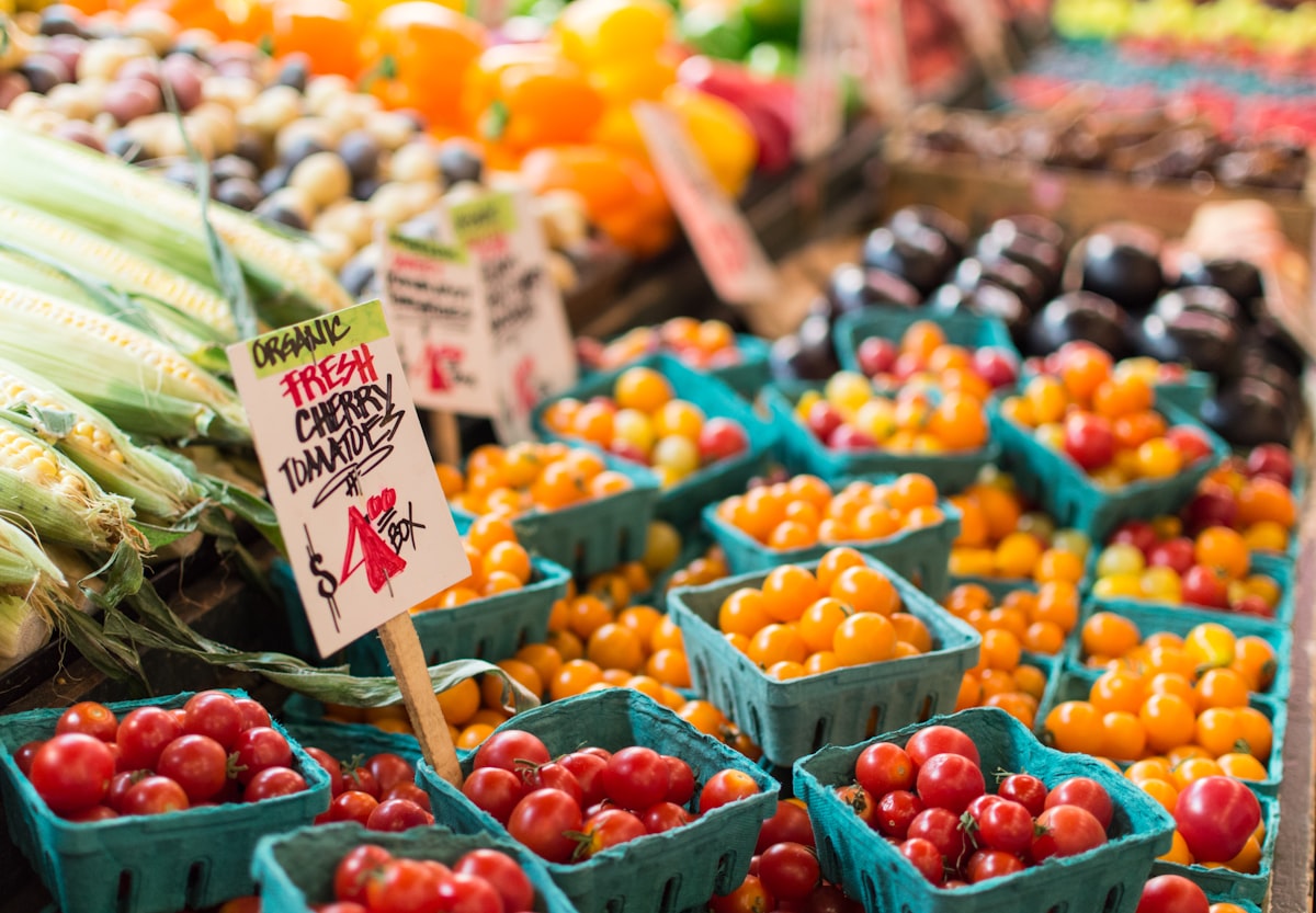 Étal de fruits et légumes frais (photo d'illustration)